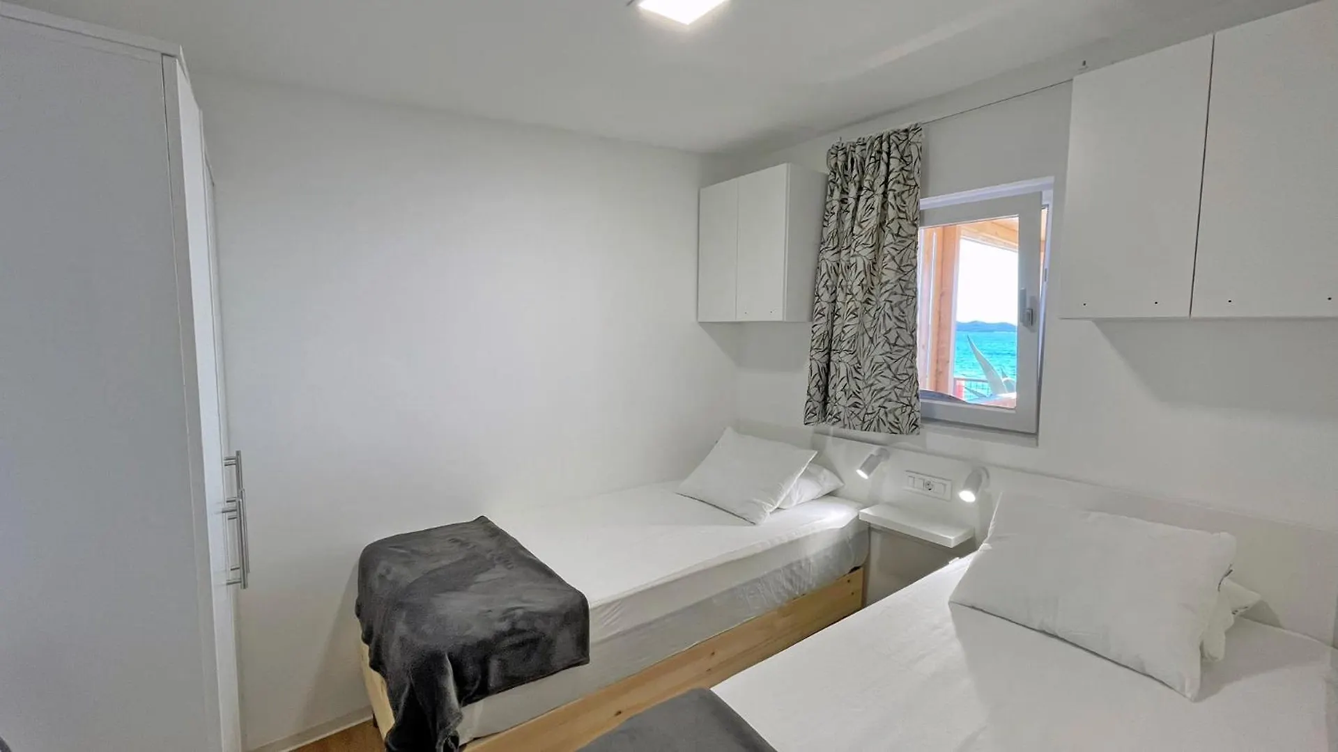 Cottage Janice Beach Pakostane Holiday home