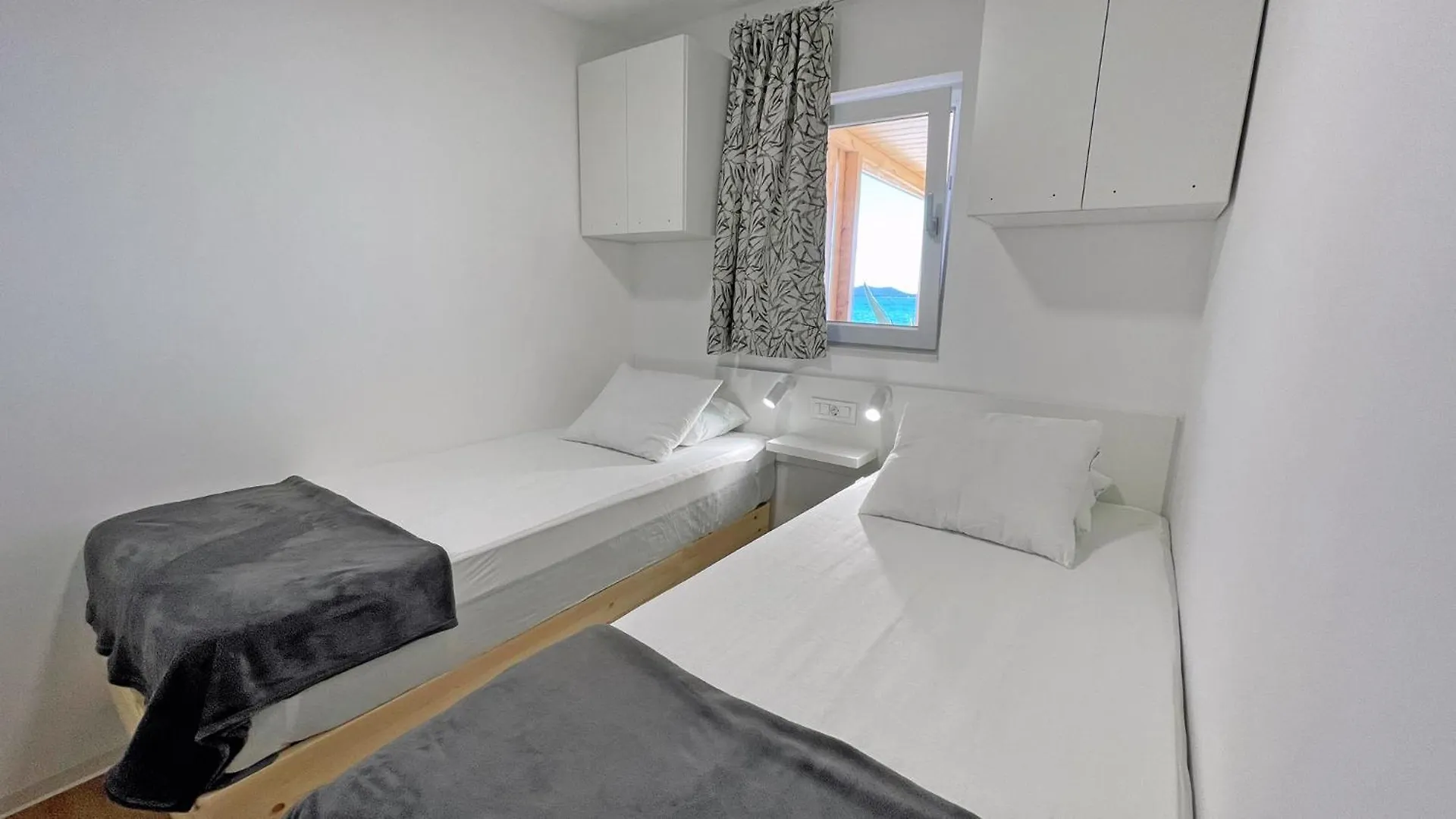 Holiday home Cottage Janice Beach Pakostane