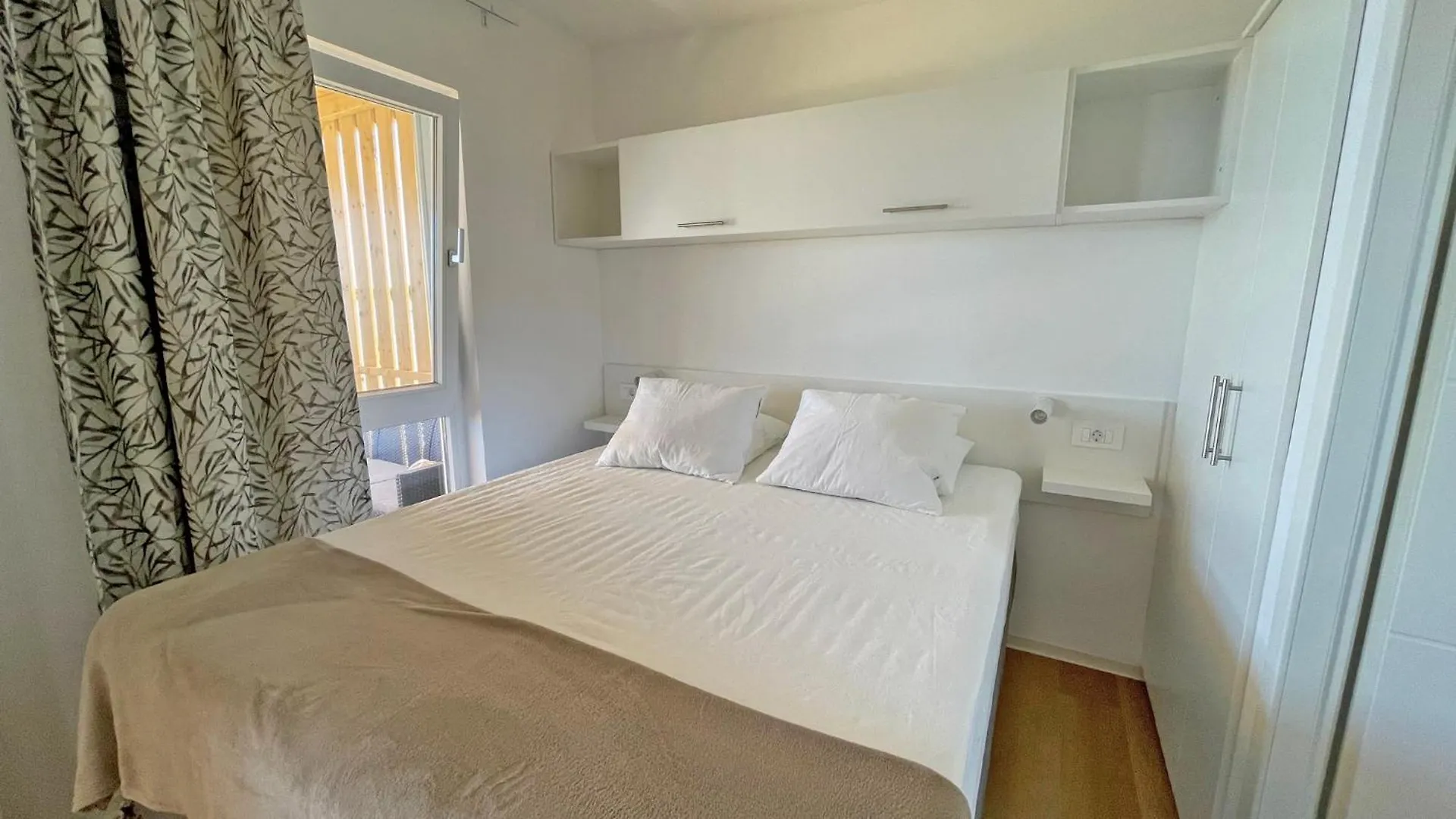 Holiday home Cottage Janice Beach Pakostane
